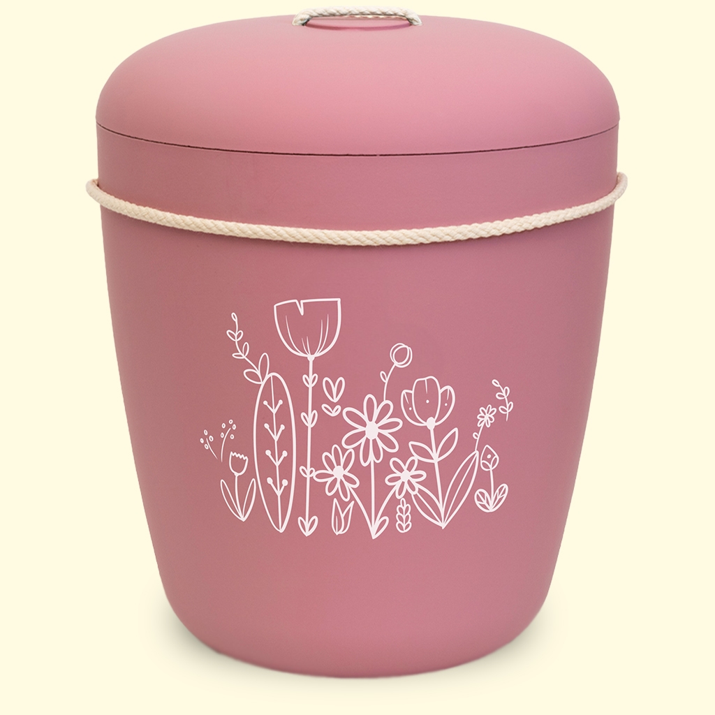 Värikkäät uurnat sivustolta www.benutree.fi